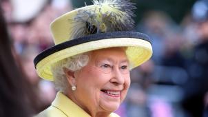 La Reine dégustera-t-elle le «royal pudding»? Petite mangeuse, peu portée sur les desserts, Sa Majesté en général ne touche pas aux scones et aux gâteaux qui accompagnent son thé quotidien à 16 h tapantes.