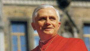 Joseph Ratzinger, futur Benoît XVI, lorsqu’il était archevêque de Munich et de Freising, en novembre 1981.