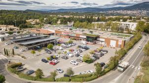 Une vue aérienne du Casino de Mouans-Sartoux, en France, acheté en mars 2020 en même temps que quatre autres supermarchés.