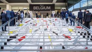Les marches menant au Pavillon belge. C’était en 2019, lors de la dernière édition du Mipim, un an avant le début de la pandémie.