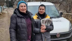 La poste ukrainienne continue à assurer les services de base: livraison du courrier, des colis…