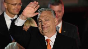 Viktor Orban triomphant, dimanche soir à Budapest: il rempile pour un quatrième mandat.