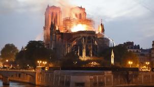 Le 15 avril 2019, les flammes ravagent la cathédrale Notre-Dame de Paris.