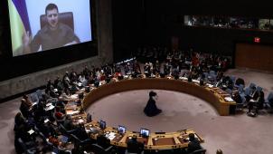 Le président ukrainien Volodymyr Zelensky s’est exprimé mardi devant le Conseil de sécurité de l’ONU, après la découverte de nombreux cadavres à Boutcha.