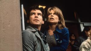 L’acteur ayant tenu le rôle de l’agent OO7 et Linda Hamilton sont au centre du film catastrophe.