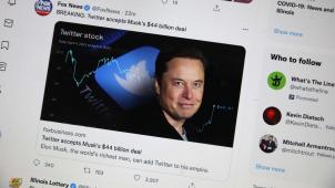 Avec Elon Musk à la barre de Twitter, «on peut espérer que l’on gagnera en transparence, que l’on connaîtra les règles, ce qu’on interdit – le racisme, l’antisémitisme, la pornographie…», selon Jacques Folon, expert des données privées.