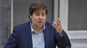 Le député du parlement flamand Jeremie Vaneeckhout a réalisé une étude qui révèle l’ampleur du désinvestissement du politique dans les communes rurales flamandes au profit des grandes villes.