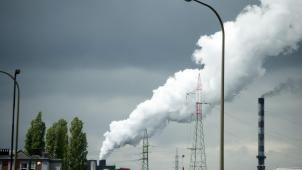 Le paquet de mesures devrait permettre à l’Union européenne de réduire ses émissions de gaz à effet de serre de 57% d’ici 2030 par rapport à 1990.