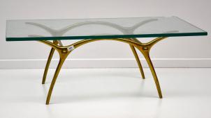 Kouloufi/Vanderborght frères (Belgique, 1958). Table basse de salon à piétement en bronze. Estimation 400-700€.