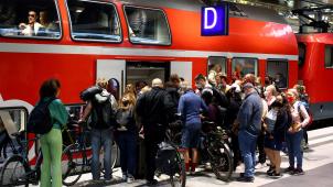 En Allemagne, un abonnement à 9 euros par mois permet aux Allemands de prendre des trains régionaux de manière illimitée.