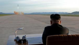 Selon le président du PTB, la Corée du Nord est un danger sur le plan nucléaire, «mais cela reste un petit pays, le plus grand danger pour la paix dans le monde, ce sont les Etats-Unis qui ont l’arme nucléaire dans leur dispositif offensif».