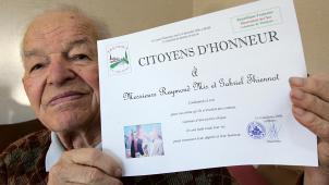 Raymond Mis a été fait « Citoyen d’honneur » en 2006 par le maire de Thenioux. En attendant, dans ce dossier, le vrai coupable court toujours.