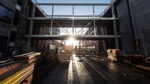 Le gros œuvre des deux bâtiments du Legia Park vient de se terminer. L’ensemble fait 30.000 m2.