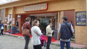 Parmi les exemples récents des cinémas locaux à succès: le Kinograph à Ixelles.