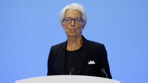 «L’horizon économique s’assombrit» et ce «pour la seconde moitié de 2022 et au-delà», a annoncé Christine Lagarde.