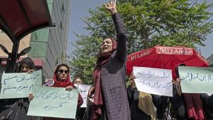 A Kaboul, le 10 mai dernier, une douzaine d’Afghanes scandaient «la burqa n