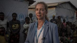 Pour Dominique Hyde (ici à Bunia, dans l’Est du Congo), la peur dans les yeux des personnes déplacées est la même partout.