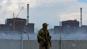 L’armée russe occupe la centrale nucléaire de Zaporijia, qui compte six réacteurs. L’AIEA, qui craint une catastrophe, espère pouvoir s’y rendre.