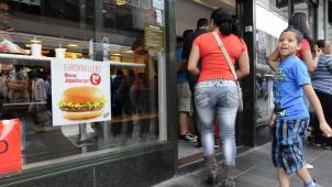L’augmentation du nmobre de restaurants de fast-food autour des écoles en Flandre semble avoir un impact négatif, notamment sur le statut pondéral des enfants jusqu’à douze ans.
