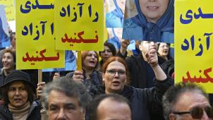 Des membres de la communauté iranienne de Belgique manifestaient lundi contre le transfert d’Assadollah Assadi en Iran.