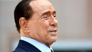 Berlusconi, après un long hiver existentiel, savoure enfin une revanche tardive. Il rêve, en effet, de faire son retour au Sénat dont il avait été exclu, en 2013.