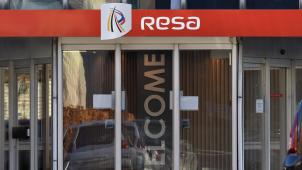 Les enquêteurs tentent de déterminer s’il y a eu corruption et entrave à la liberté des enchères dans un marché d’huissiers lancé par Resa en 2019.