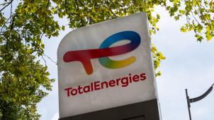 TotalEnergies affirme son ambition d’être un acteur majeur de la transition énergétique et d’atteindre la neutralité carbone à horizon 2050 ensemble avec la société.