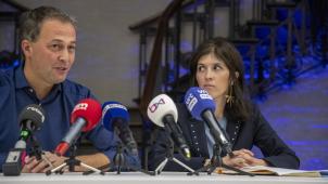 Egbert Lachaert, le président de l’Open VLD, annonce à la presse la nomination d’Alexia Bertrand, ce vendredi.