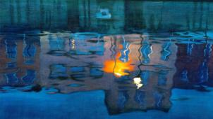 Quand Alexandre Obolensky trempe son pinceau dans le canal de Bruxelles, il peut se teinter de reflets d’or.