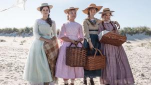 Emma Watson, Florence Pugh, Saoirse Ronan et Eliza Scanlen incarnent les filles du docteur March.