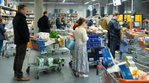 «Une certitude: les prix en supermarchés resteront élevés par rapport à l’avant crise économique», selon Pietro Zidda, professeur à l’UNamur.
