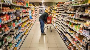 La nourriture et les boissons non-alcoolisées ont compté pour 13,4% du budget des ménages belges en 2021.