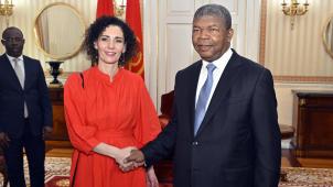 La ministre des Affaires étrangères Hadja Lahbib et le président angolais Joao Lourenço.