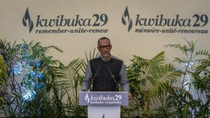 Paul Kagame faisant un discours lors de la 29e cérémonie de commémoration du génocide de 1994, à Kigali, le 7 avril 2023.