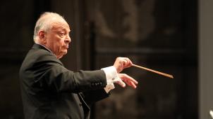 Lorin Maazel dirige la 8e symphonie de Mahler à Duisbourg en Allemagne : le plus brillant chef de sa génération.