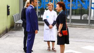 Macron à l’hôpital de Grenoble.