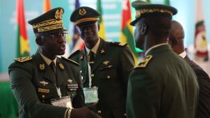 En plus des chefs d’Etat et de gouvernements de la Cédéao, des membres des forces armées étaient présents lors du sommet extraordinaire de l’organisation régionale à Abuja.