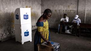 Même s’il a souvent fallu patienter longtemps, les opérations de vote se sont globalement bien déroulées à Kinshasa.