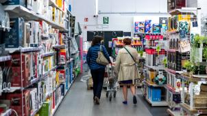 L’évolution récente des prix au bénéfice des consommateurs belges peut s’expliquer, en partie, par l’intensification de la concurrence entre les supermarchés belges.
