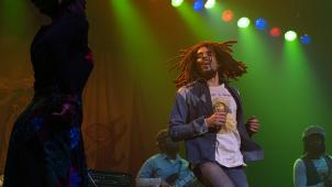 Kingsley Ben-Adir, qui incarne Bob Marley, a appréhendé ce rôle par sa musique, apprenant notamment à chanter et à jouer de la guitare.