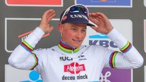 Mathieu van der Poel avait ouvert les vannes à 160 kilomètres de l’arrivée vers Wevelgem. Le champion du monde sera l’archi-favori du Tour des Flandres.