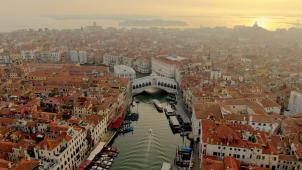 Venise a traversé les siècles grâce à des techniques architecturales révolutionnaires.