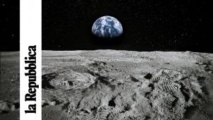 En raison de la différence de gravité (la Lune ayant une masse équivalente à 27 % de celle de la Terre), le temps s’y écoule légèrement plus rapidement que sur notre planète.