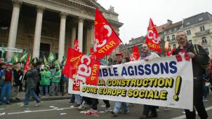 Manifestation à Bruxelles en 2005 pour une Europe sociale, à l’initiative de syndicats de plusieurs Etats membres.