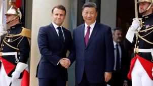 Emmanuel Macron a accueilli lundi à l’Elysée Xi Jinping pour une visite d’Etat de deux jours en France.
