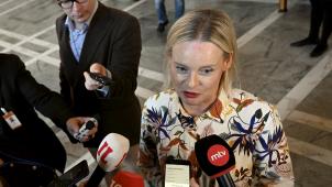 La ministre des Finances Riikka Purra, du Parti des Finlandais, continue de faire de la lutte contre l’immigration son cheval de bataille. L’extrême droite n’a forcé aucune porte. C’est la droite qui l’a largement ouverte.