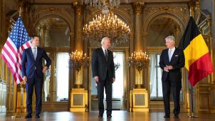 Joe Biden et Alexander De Croo se sont déjà rencontrés, notamment en 2021 au temps du covid et en présence du Roi. Mais c’est la première fois depuis 18 ans qu’un Premier ministre belge se rend à la Maison-Blanche.