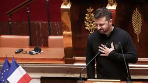 Le président ukrainien Volodymyr Zelensky a prononcé un discours à l’Assemblée nationale à Paris.