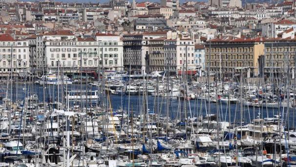 Cinq: Marseille et ses pickpockets, qui confèrent à la ville une « atmosphère menaçante ». ©Reporters