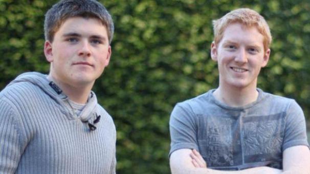 Ils partagent la dernière place du top 10. Les frères John et Patrick Collisson, 1,1 milliard de dollars chacun, 26 et 28 ans, co-fondateurs de Stripe, société de paiement par internet, Irlande.